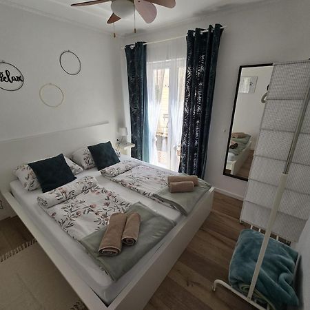 Apartment Melani Vir Esterno foto