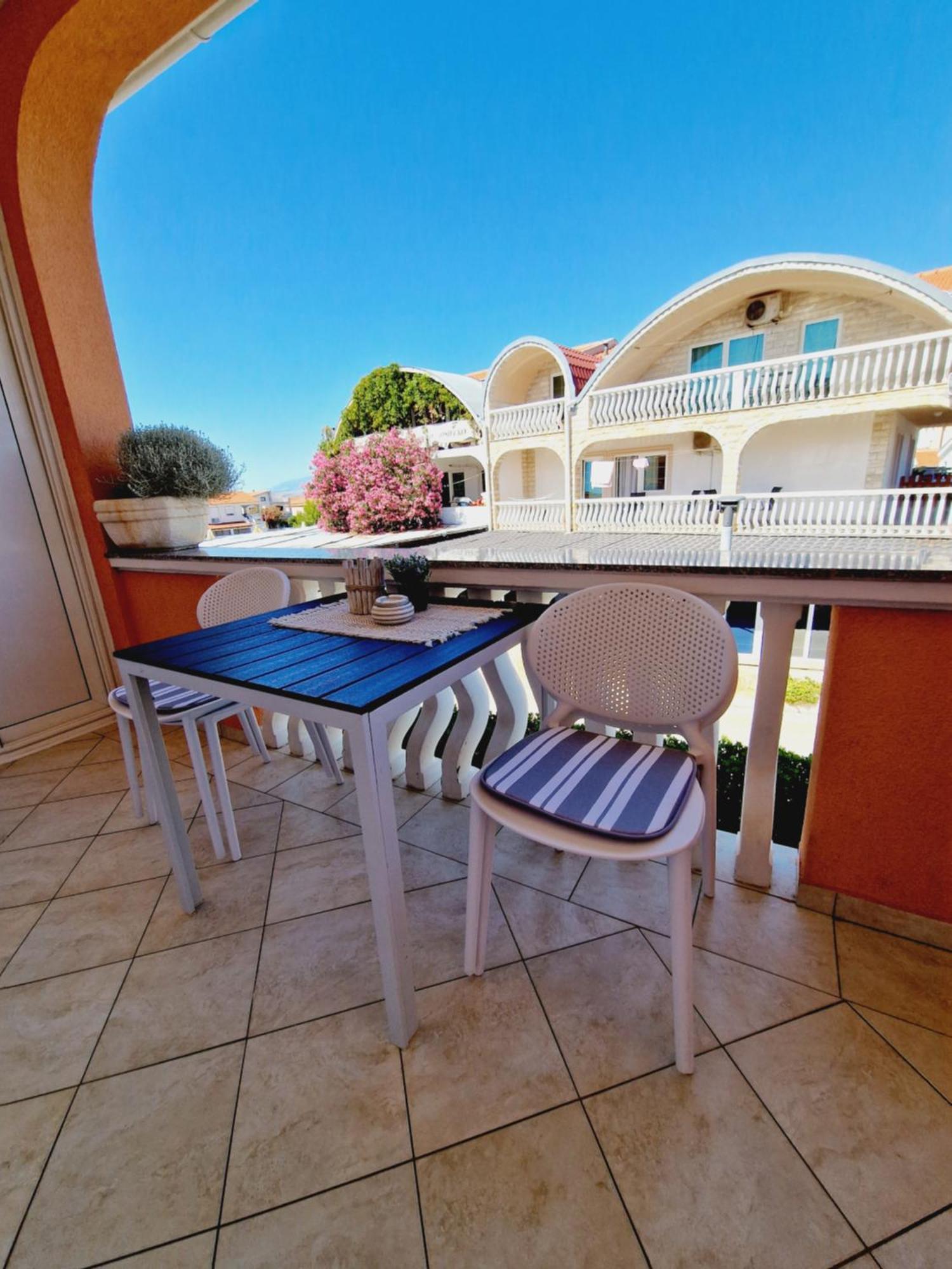 Apartment Melani Vir Esterno foto
