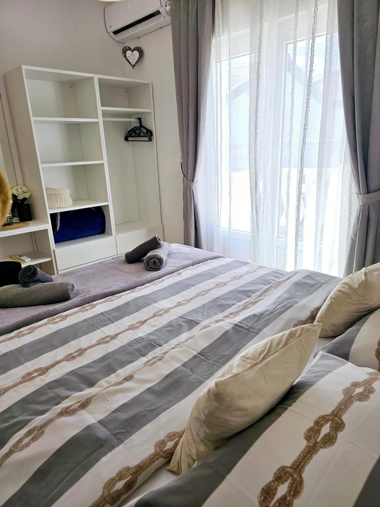 Apartment Melani Vir Esterno foto